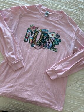 Nurse Long-Sleeve & Sweatshirt